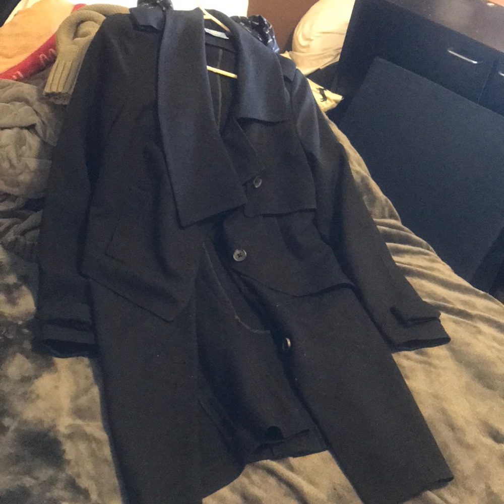 Vera Wang Black 3/4 length modern jacket